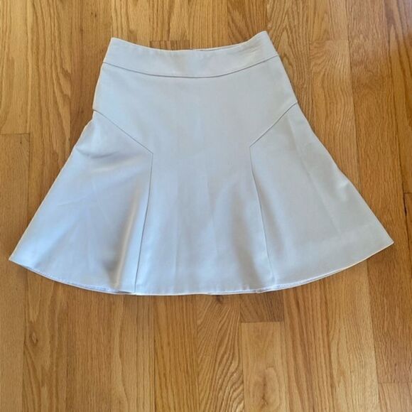 EXPRESS SKIRT - Picture 2 of 7